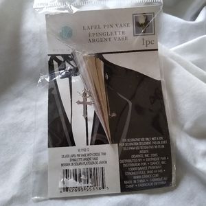 Lapel pin vase with cross